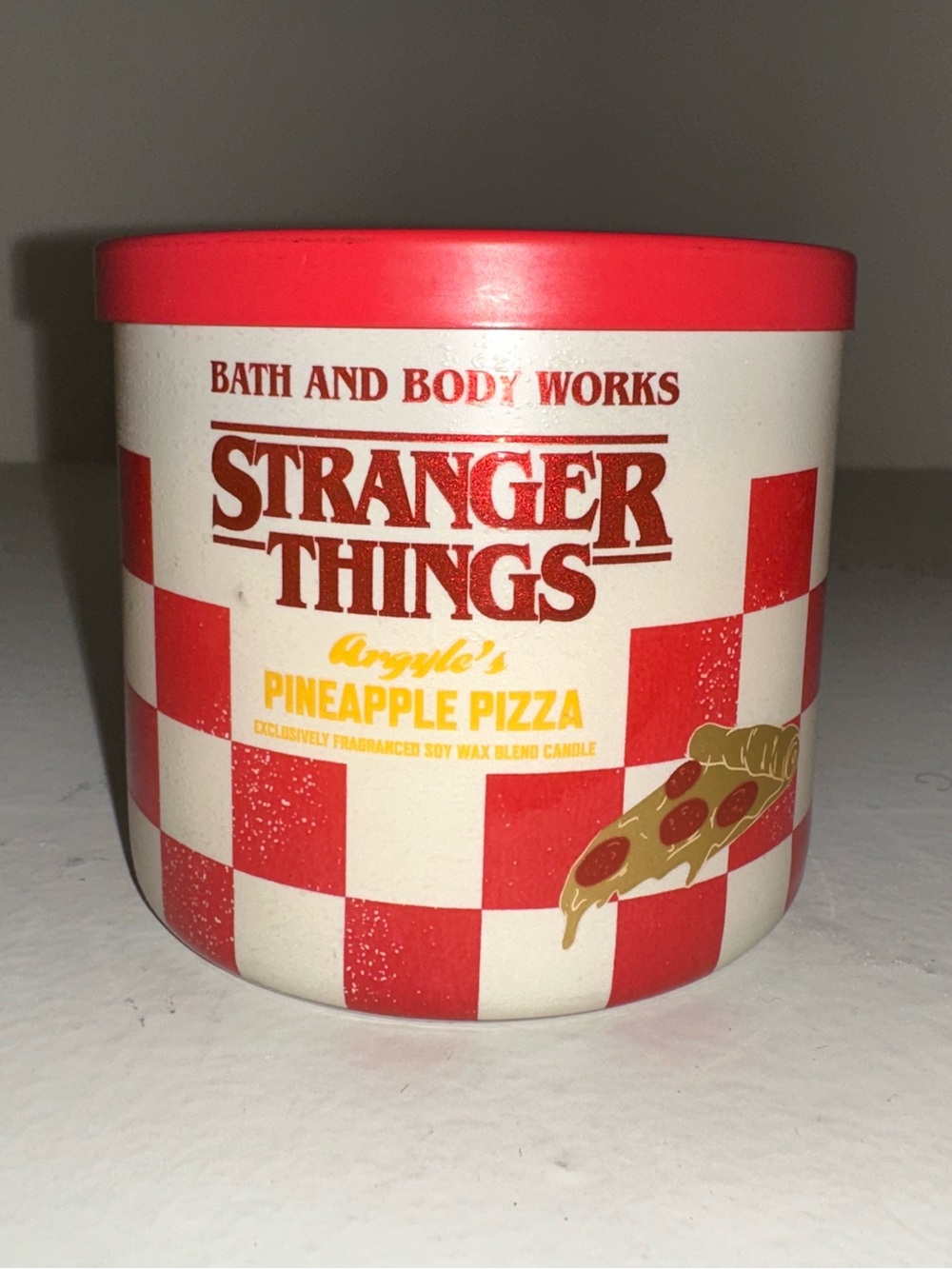 Bath & Body Works Stranger Things Pineapple Pizza Candle - Picture 1 of 3